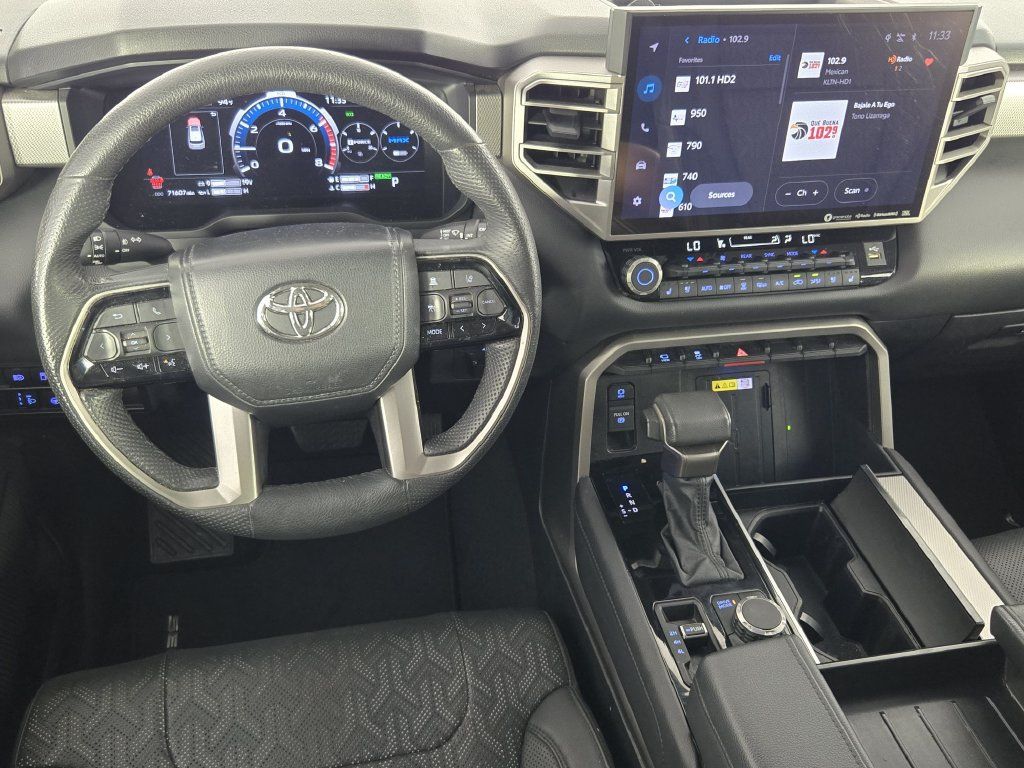 Used 2023 Toyota Sequoia Limited AWD/4WD image 30