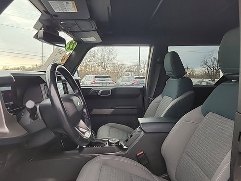 Used 2022 Ford Bronco Outer Banks image 7