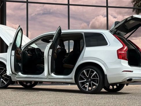 Used 2018 Volvo XC90 T6 Inscription w/ Convenience Package image 28