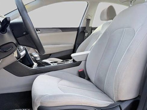 Used 2019 Hyundai Sonata SE FWD image 20