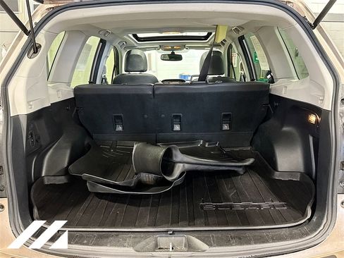 Used 2015 Subaru Forester 2.5i Touring w/ Popular Package #2 image 28