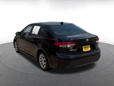 Used 2025 Toyota Corolla LE FWD image 11