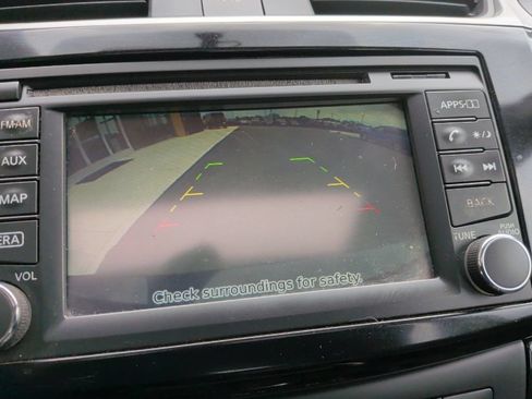 Used 2018 Nissan Sentra SL FWD image 9