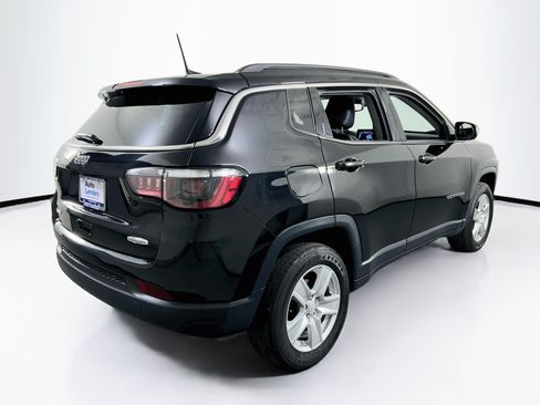 Used 2022 Jeep Compass Latitude AWD/4WD image 5