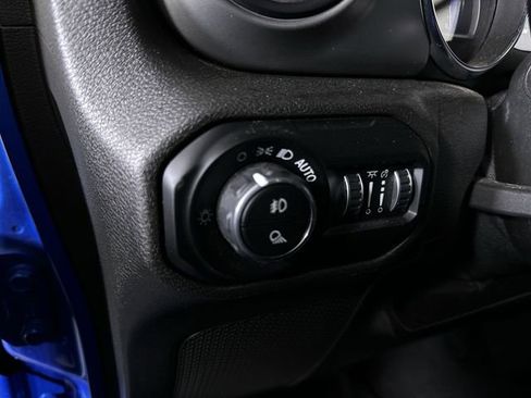 Used 2021 Jeep Gladiator Sport AWD/4WD image 18