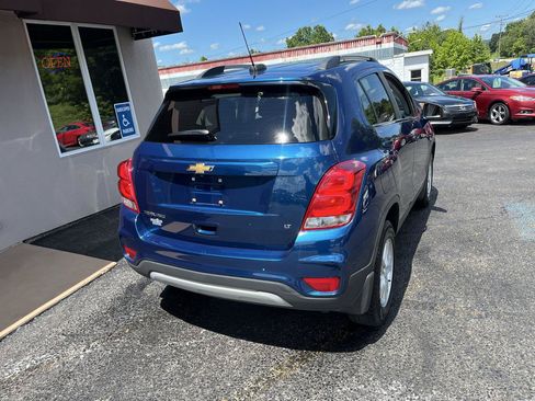 Used 2020 Chevrolet Trax LT w/ LPO, Protection Package AWD/4WD image 6