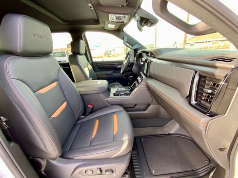 New 2026 GMC Sierra 3500 AT4 image 31