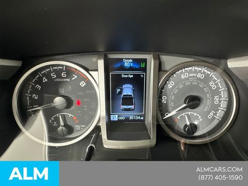Used 2023 Toyota Tacoma SR5 AWD/4WD image 30