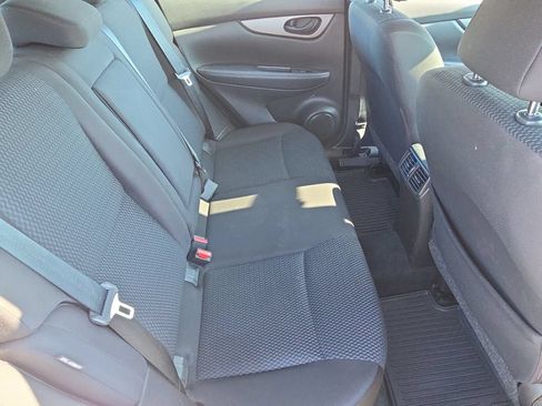 Used 2020 Nissan Rogue Sport S FWD image 17