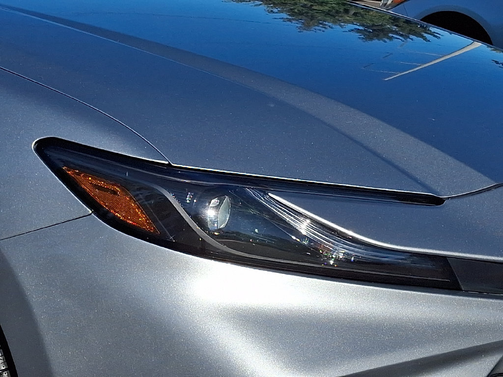 Certified 2025 Toyota Camry LE FWD image 9