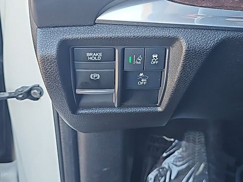 Used 2017 Acura MDX SH-AWD w/ Technology Package image 18