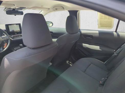 Used 2025 Toyota Corolla LE FWD image 18
