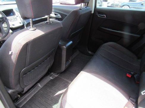 Used 2017 Chevrolet Equinox LS AWD/4WD image 15