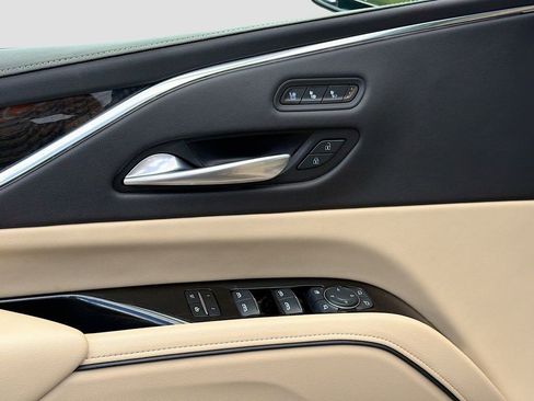 Certified 2024 Cadillac Escalade Premium Luxury AWD/4WD image 16