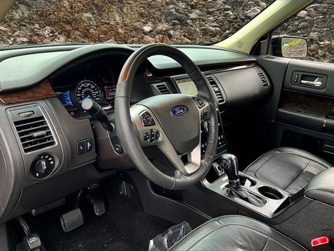 Used 2019 Ford Flex Limited image 13