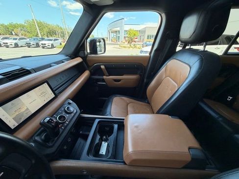 Certified 2020 Land Rover Defender 110 X image 18