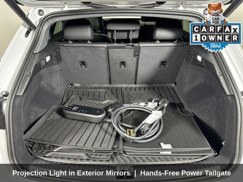 Used 2024 Audi Q4 e-tron Prestige image 28