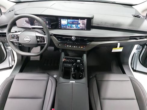 Used 2025 Nissan Murano SV AWD/4WD image 9