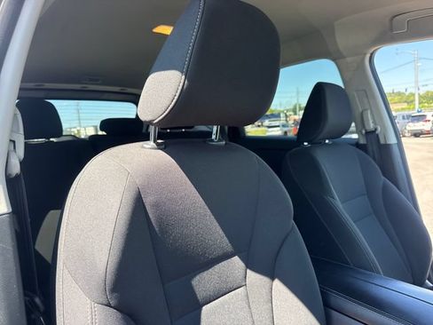 Used 2024 Nissan Rogue S FWD image 21