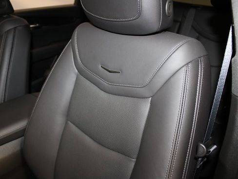 Certified 2025 Cadillac XT5 Premium Luxury w/ Technology Package image 10