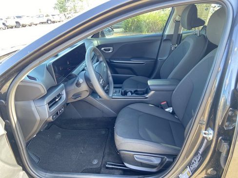 Used 2026 Kia K4 FWD image 34