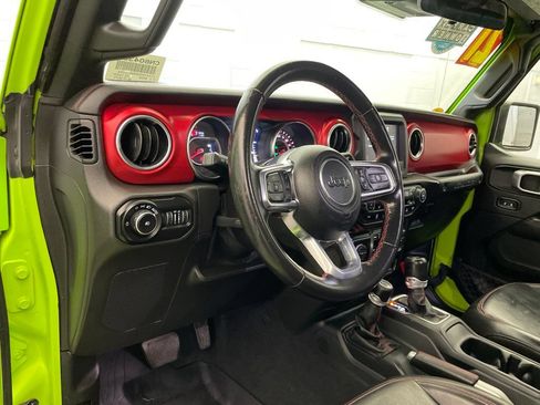 Certified 2021 Jeep Wrangler Rubicon w/ LED Lighting Group AWD/4WD image 12