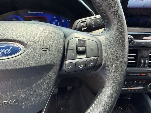 Used 2020 Ford Escape Titanium FWD image 24