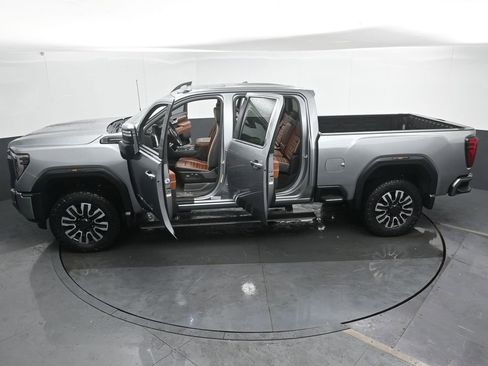 Used 2024 GMC Sierra 3500 Denali Ultimate image 53