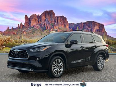 Used 2023 Toyota Highlander Platinum