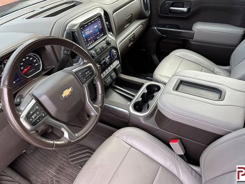 Used 2020 Chevrolet Silverado 1500 LTZ w/ LTZ Premium Package image 10