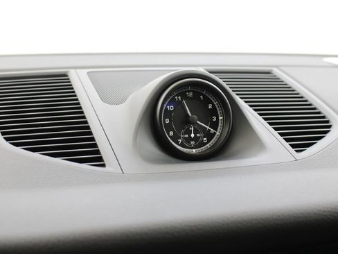 New 2026 Porsche Macan image 34