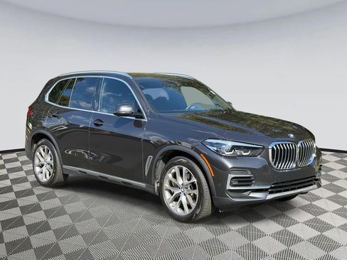 Used 2022 BMW X5 xDrive40i w/ Premium Package image 1