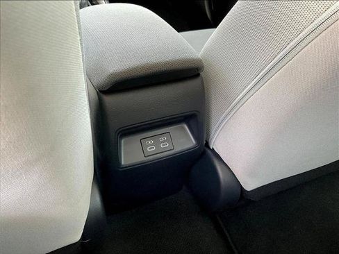 Used 2024 Toyota Corolla LE FWD image 24