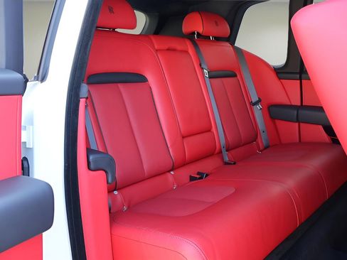 Certified 2022 Rolls-Royce Cullinan Base image 20