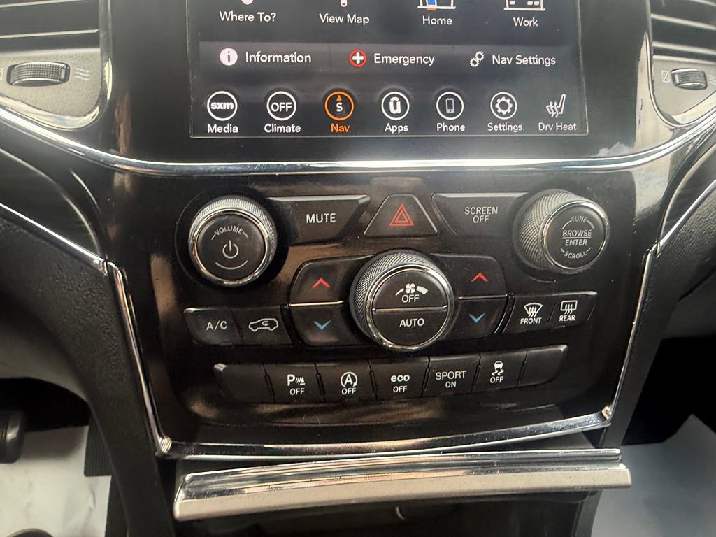 Certified 2022 Jeep Grand Cherokee Limited AWD/4WD image 22