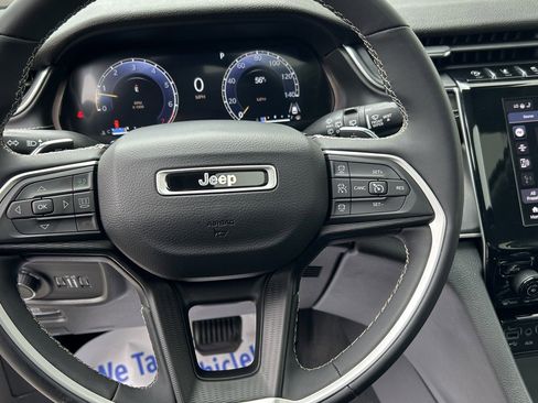 Used 2023 Jeep Grand Cherokee L Laredo w/ Luxury Tech Group I AWD/4WD image 21