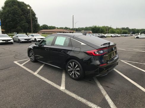 Used 2023 Honda Civic EX-L image 11