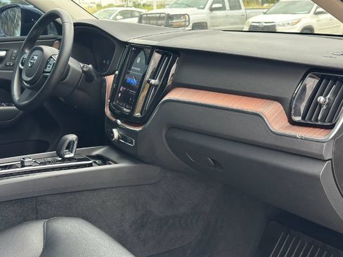 Used 2023 Volvo XC60 T8 Plus AWD/4WD image 22