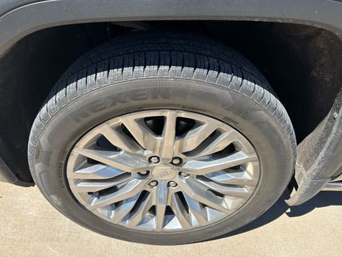 Used 2019 GMC Sierra 1500 Denali w/ Denali Ultimate Package image 9