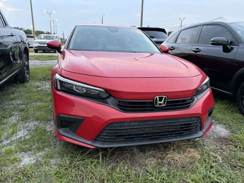 Used 2023 Honda Civic EX image 4