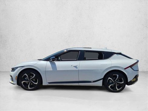 Used 2022 Kia EV6 GT-Line w/ GT-Line Suede Seat Package AWD/4WD image 9
