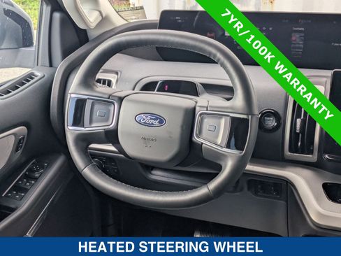 Certified 2025 Ford Expedition Active AWD/4WD image 21