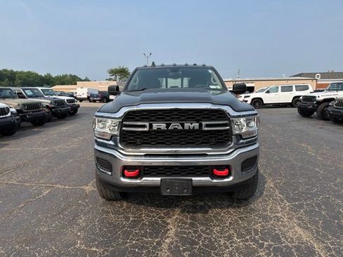 Used 2019 RAM 2500 Tradesman AWD/4WD image 3
