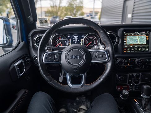 Used 2021 Jeep Wrangler Unlimited Rubicon image 6