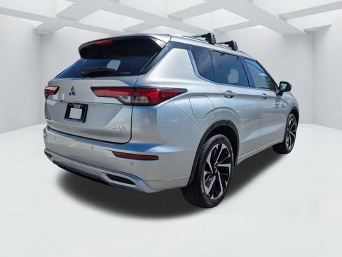 Used 2023 Mitsubishi Outlander SEL AWD/4WD image 5