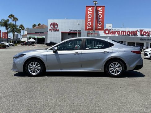 Certified 2025 Toyota Camry LE FWD image 39