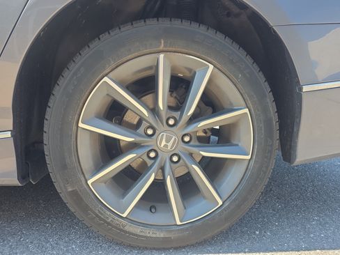 Used 2022 Honda Accord EX-L image 9