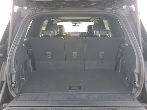 New 2026 Lincoln Navigator Reserve w/ Jet Appearance Package image 32