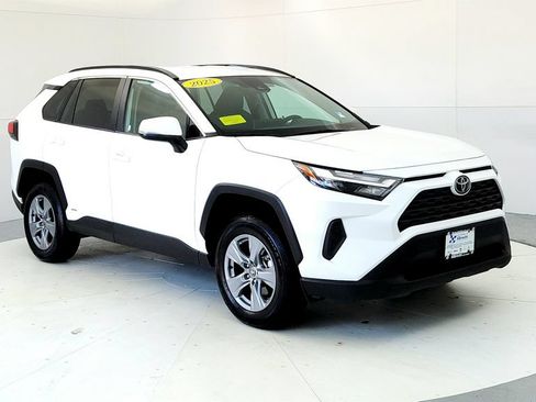 Certified 2025 Toyota RAV4 XLE AWD/4WD image 7
