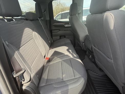 Used 2023 Chevrolet Silverado 1500 LT AWD/4WD image 7